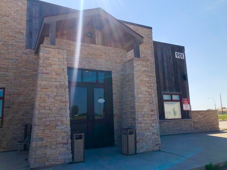 More Photos Of 901 Elm St, Tioga Freestanding For Sale