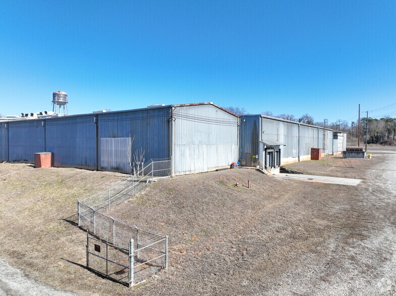 More Photos Of 315 Elizabeth St NW, Lenoir Manufacturing For Lease