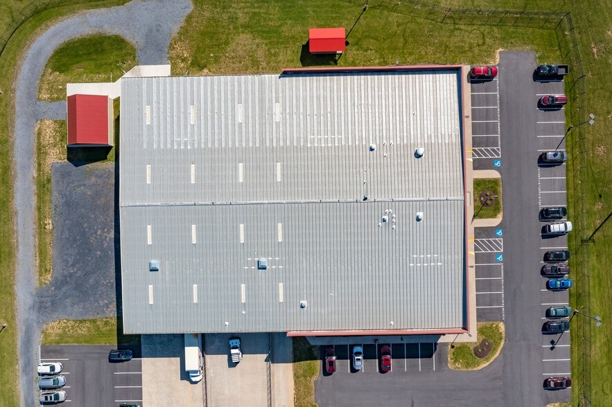 More Photos Of 3900 Early Rd, Harrisonburg Distribution For Lease