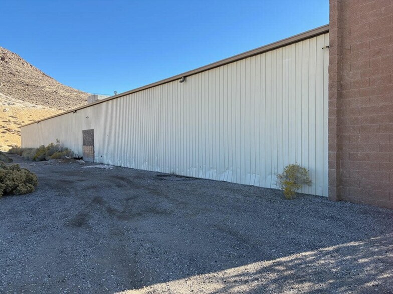 More Photos Of 2256 US Highway 6, Tonopah Flex For Sale