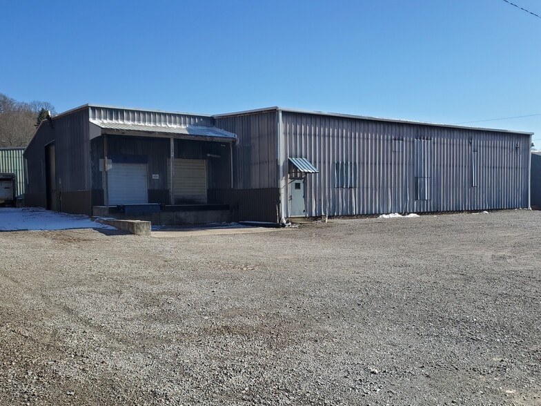 More Photos Of 6550 W Ridge Rd, Erie Warehouse For Lease
