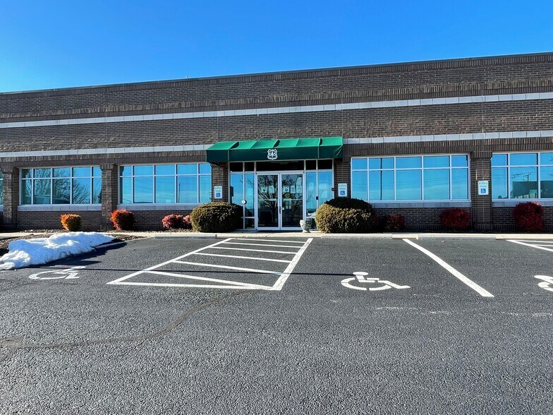 More Photos Of 5310 Valley Park Dr, Roanoke Unknown For Lease