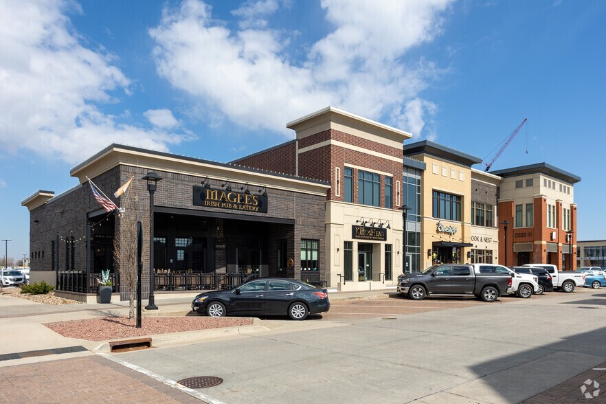 More Photos Of 1610 SW Main St, Ankeny General Retail For Lease