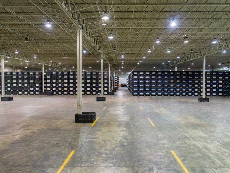 More Photos Of 1924 County Rd 3000 N, Rantoul Warehouse For Lease