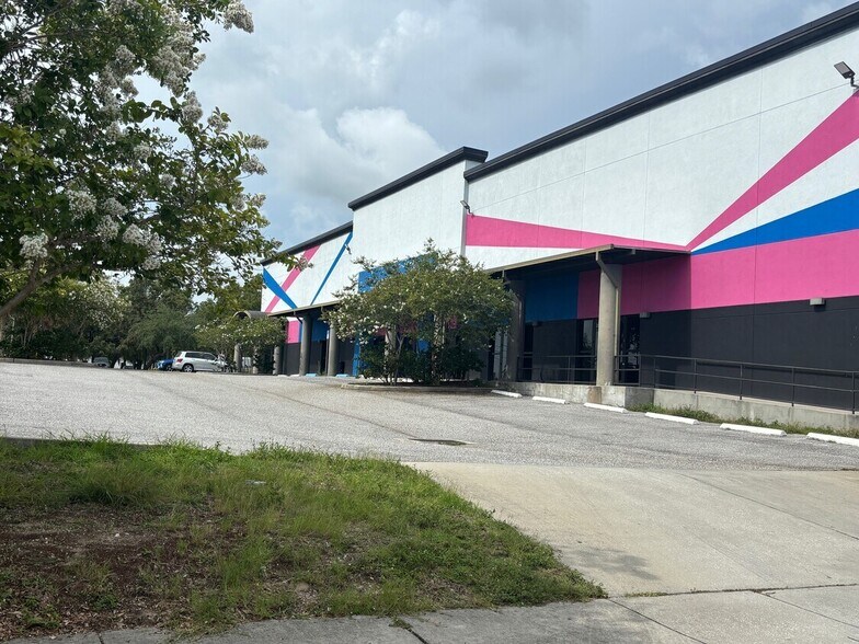 More Photos Of 40767 US Highway 19 N, Tarpon Springs Medical For Lease