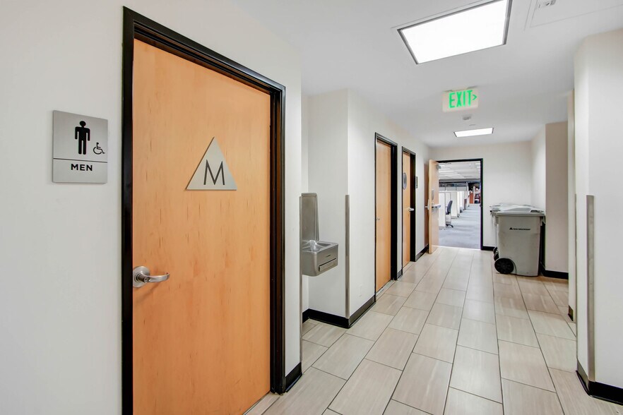 More Photos Of 9301 Corbin Ave, Northridge Office For Lease