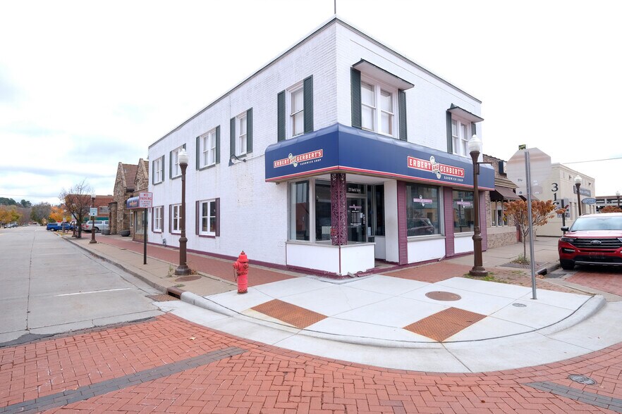 More Photos Of 329 4th St, Wausau Storefront Retail Residential For Sale
