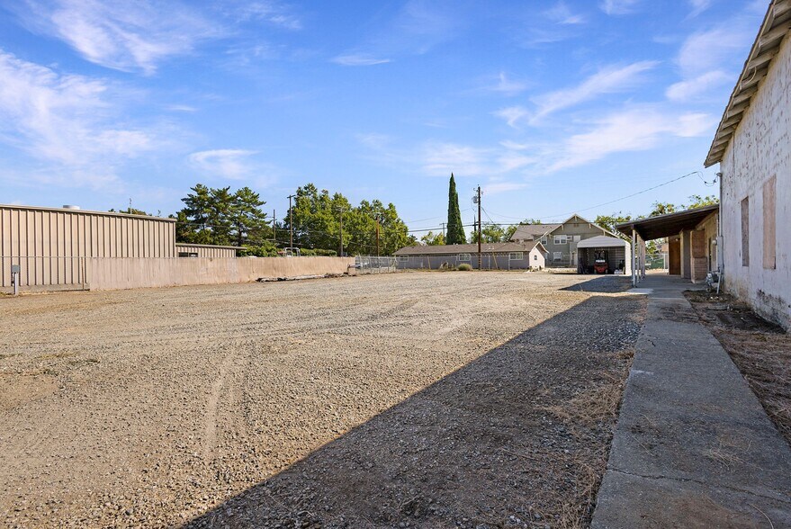 More Photos Of 128 S Colusa St, Willows Specialty For Lease
