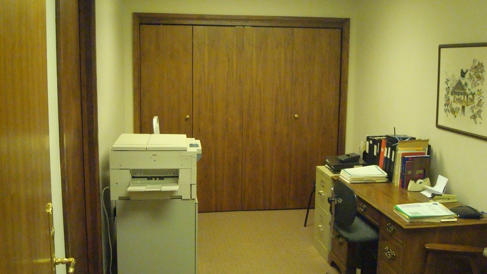 More Photos Of 7220 Watson Rd, Saint Louis Medical For Sale