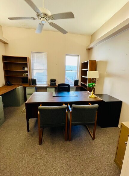 More Photos Of 610 Adams St, Toledo Office For Lease