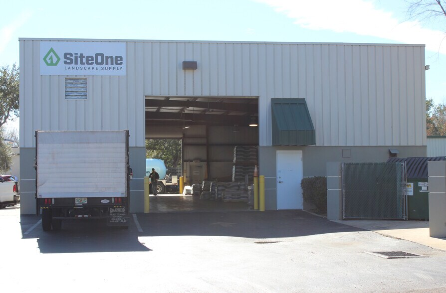 Primary Photo Of 1830 Longwood Lake Mary Rd, Longwood Industrial For Lease