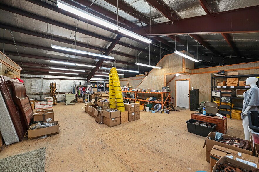 More Photos Of 20204 Schiel Rd, Cypress Warehouse For Sale