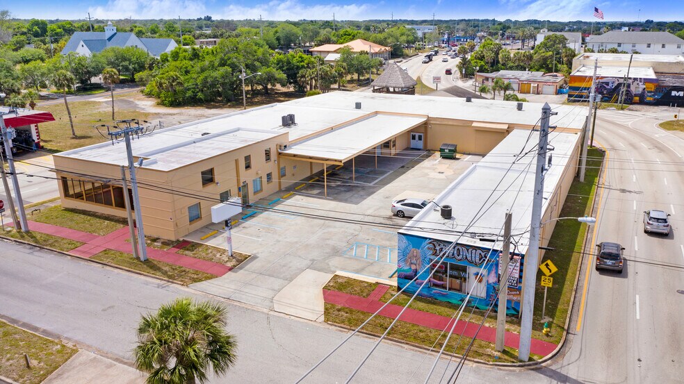 More Photos Of 117-137 Hughlett Ave, Cocoa General Retail For Sale