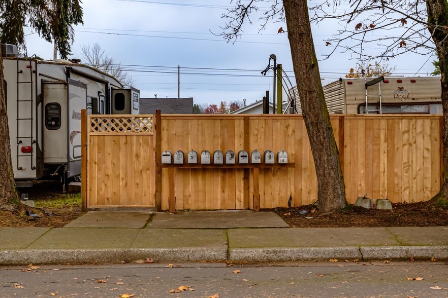 More Photos Of 351 Front St, Junction City Manufactured Housing Mobile Home Park For Sale