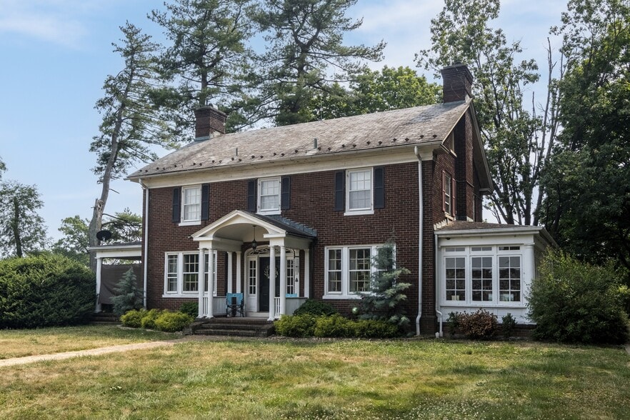 More Photos Of 3583 Scotland Rd, Scotland Schools For Sale