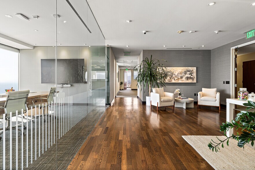 More Photos Of 100 Wilshire Blvd, Santa Monica Office For Lease