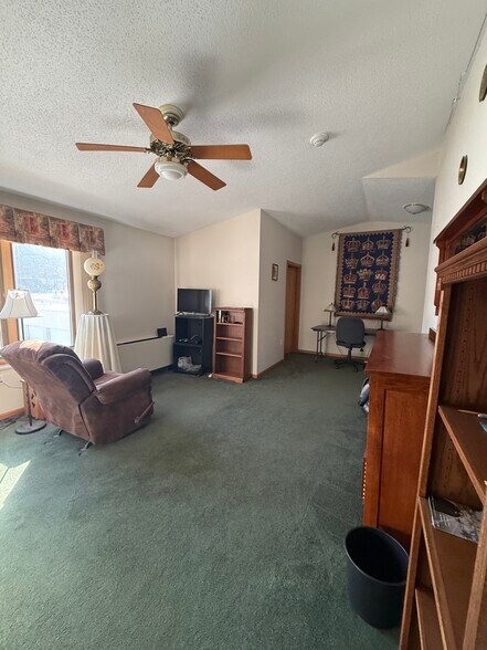 More Photos Of 621 1st Ave S, Buffalo Specialty For Sale