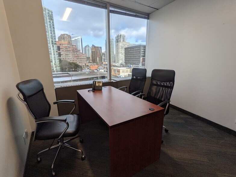 More Photos Of 25 Sheppard Ave W, Toronto Office For Lease