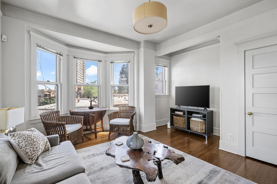 More Photos Of , Portland Multifamily For Sale