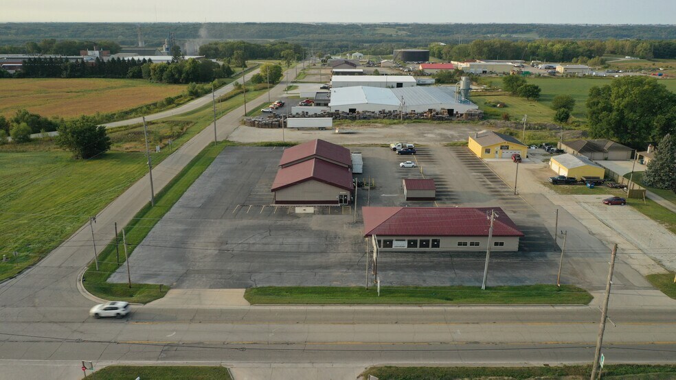 More Photos Of 11 W US Highway 6, Peru Auto Dealership For Sale