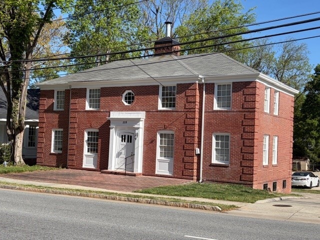 More Photos Of 208 W Fisher Ave, Greensboro Apartments For Sale
