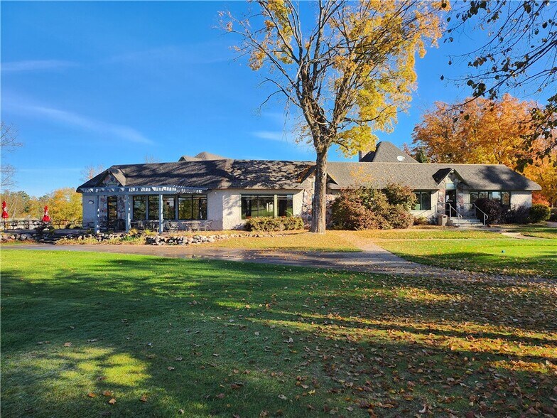 More Photos Of 2855 29th Ave, Birchwood Restaurant For Sale