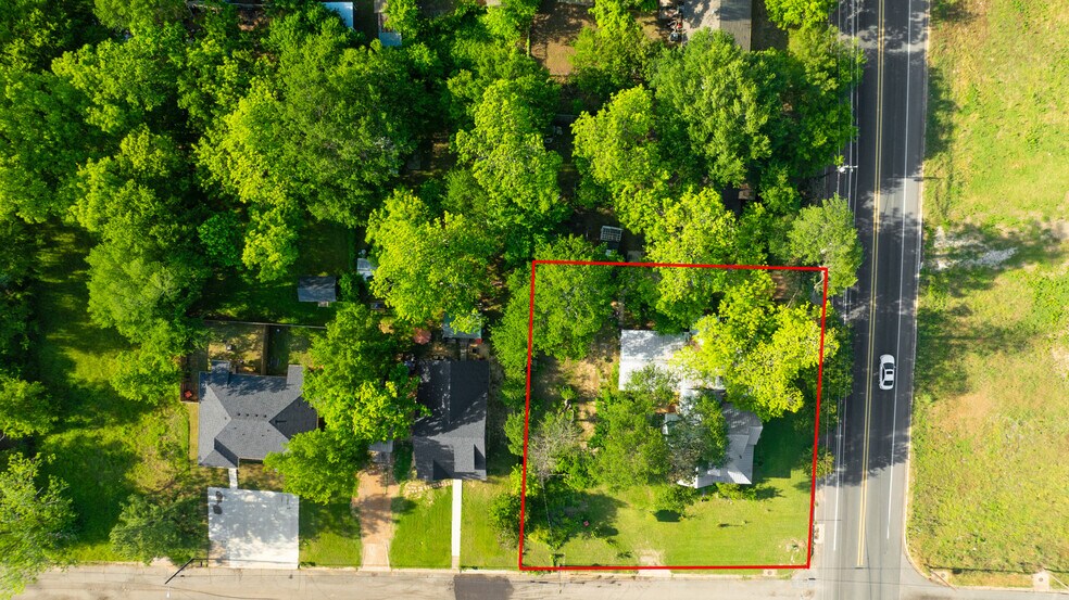 More Photos Of 1975 E Cherry St, Paris Land For Sale