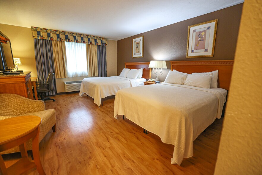 More Photos Of 625 W Washington St, Pittsfield Hotel For Sale