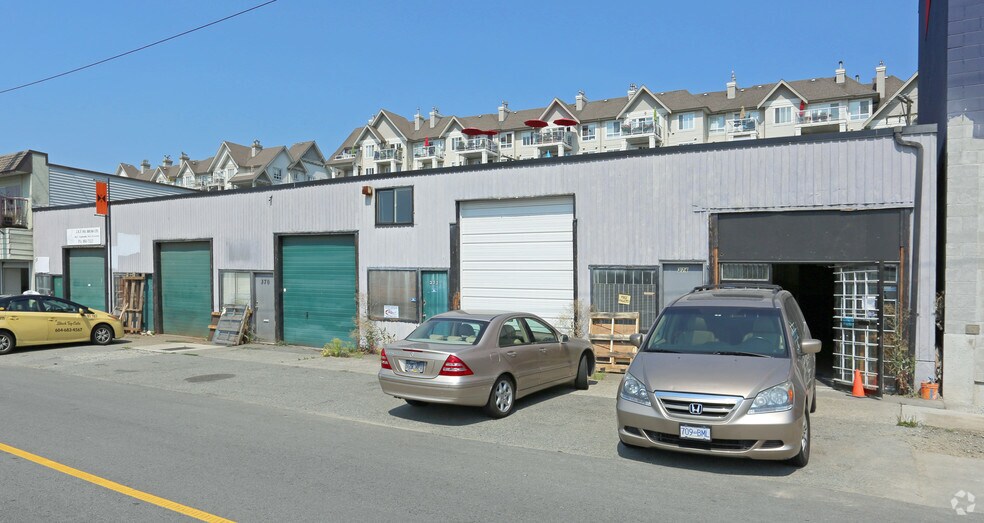 More Photos Of 350 Esplanade E, North Vancouver Warehouse For Lease