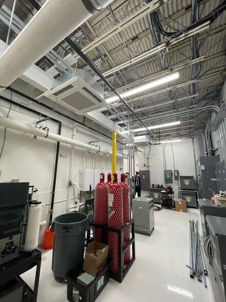 More Photos Of 34 Extension St, Attleboro Warehouse For Sale