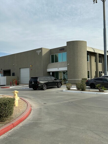 More Photos Of 77530 Enfield Ln, Palm Desert Showroom For Sale