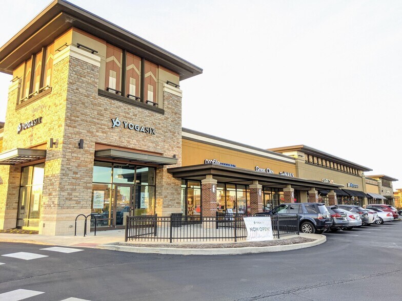 More Photos Of 11503 Spring Mill Rd, Carmel General Retail For Lease