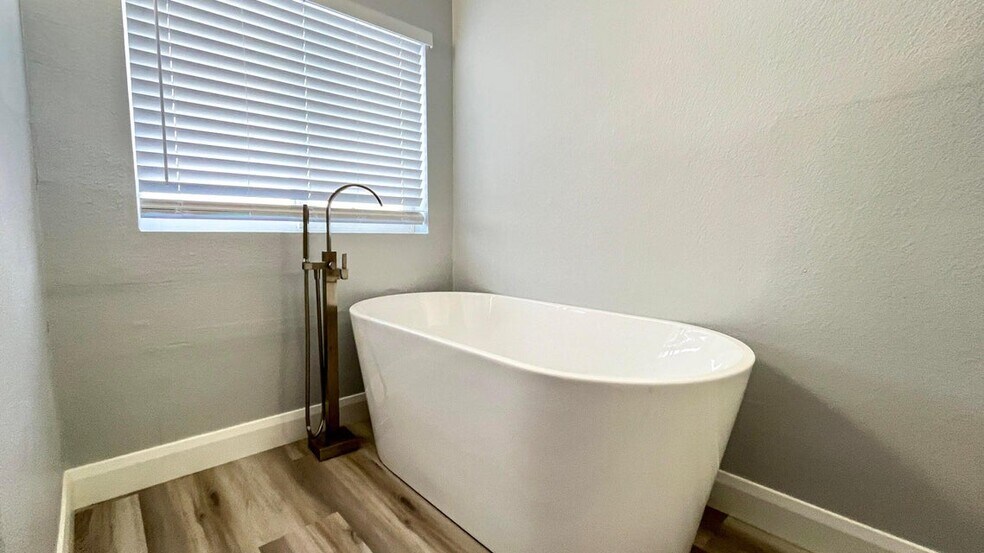 More Photos Of 5561 W 3600 S, Cedar City Specialty For Sale