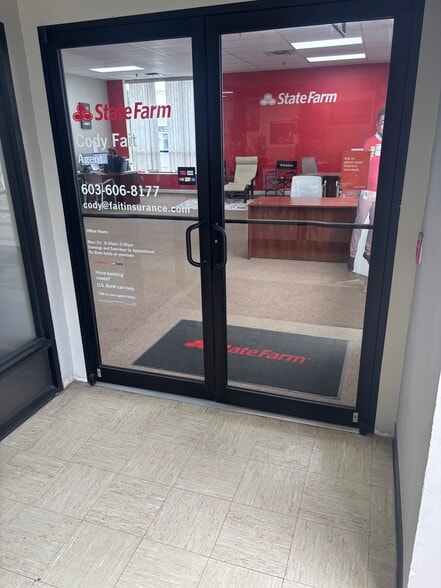 Primary Photo Of 87-99 Elm St, Manchester General Retail For Lease