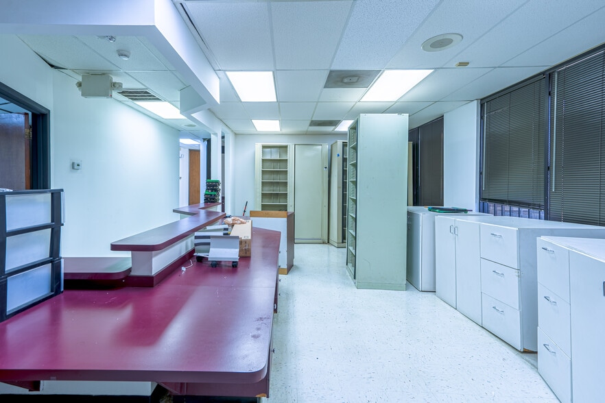 More Photos Of 2424 Hamilton St, Houston Medical For Lease