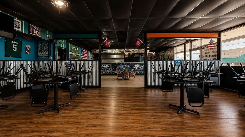 More Photos Of 3314 Surfside Blvd, Corpus Christi Restaurant For Sale