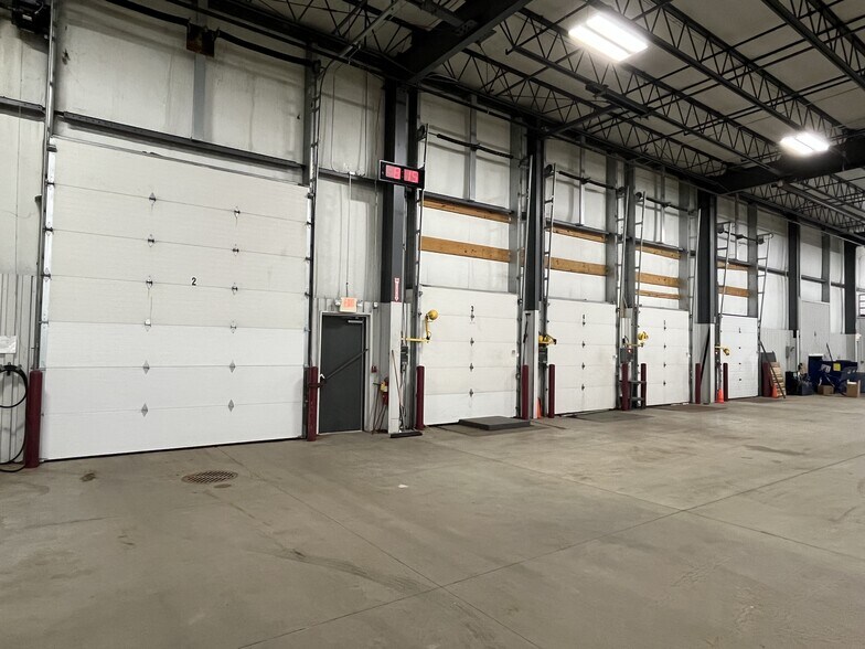 More Photos Of 4045 Korona Ct SE, Caledonia Warehouse For Lease