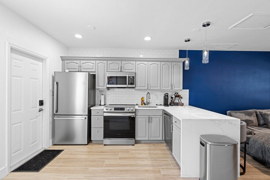 More Photos Of 1301 NE 16th Ter, Fort Lauderdale Apartments For Sale