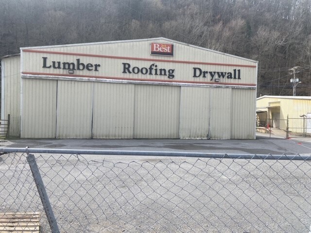 More Photos Of Rtes 10 @ Rtes. 10 & 80, Man Unknown For Lease