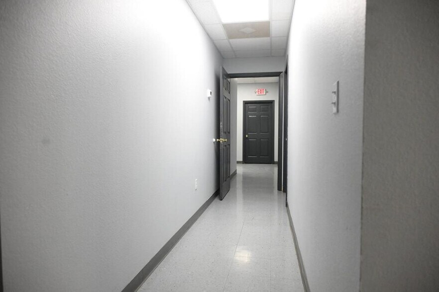 More Photos Of 3611 E State Highway 158, Midland Unknown For Lease