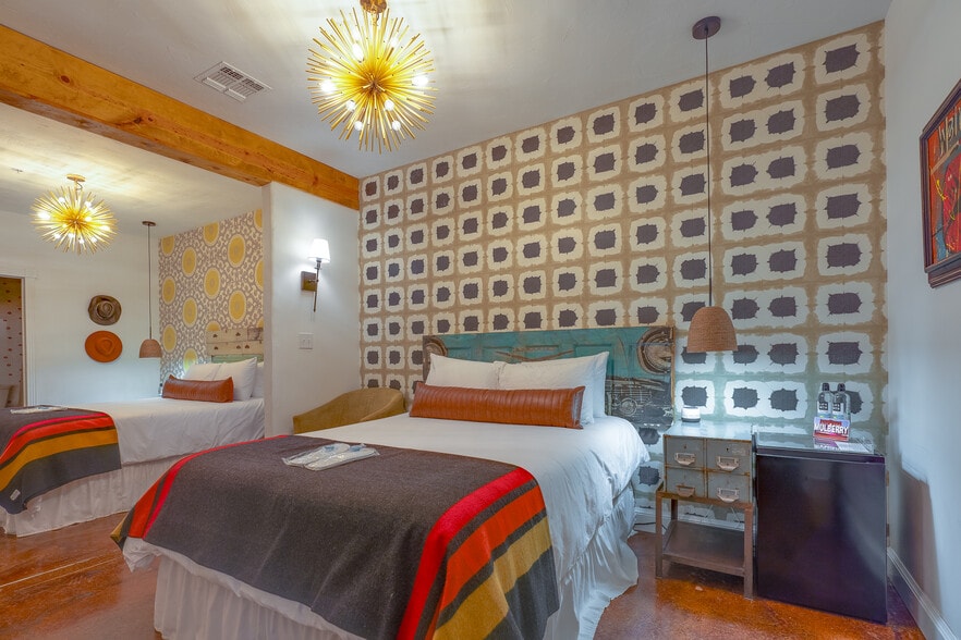 More Photos Of 221 W Main St, Tishomingo Hotel For Sale
