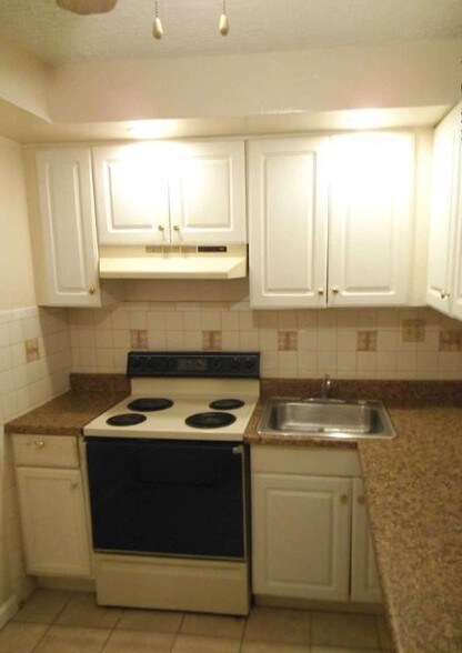 More Photos Of 3146 Buena Vista Ter SE, Washington Apartments For Sale