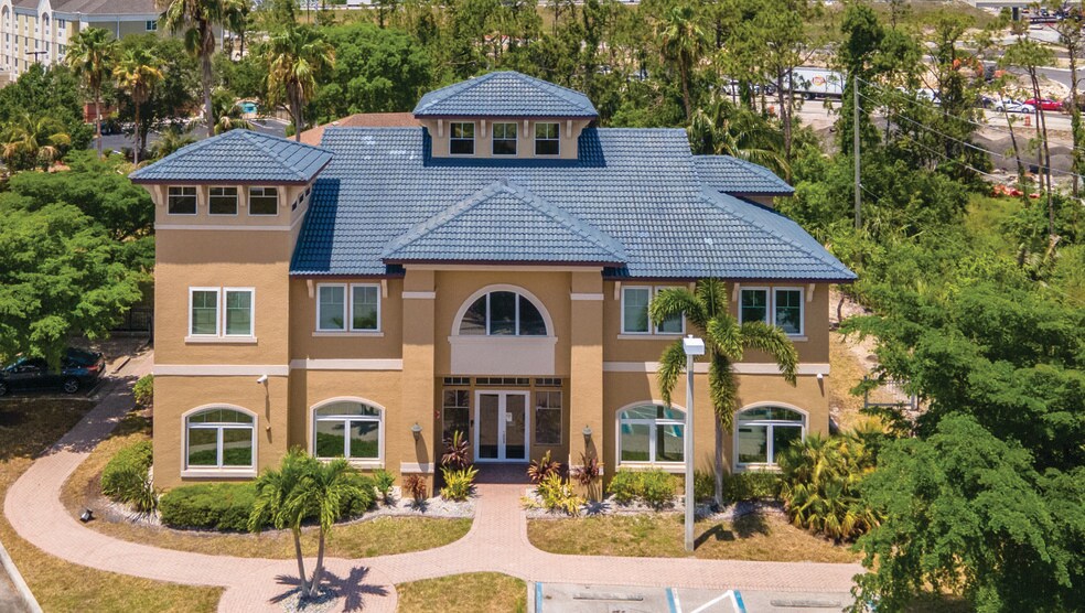 More Photos Of 3602 Colonial Ct, Fort Myers Office For Lease