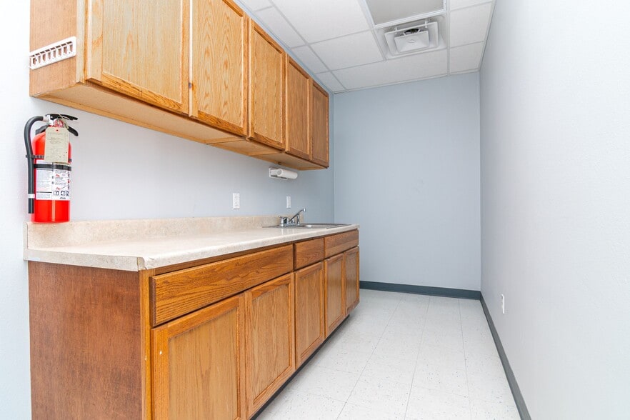 More Photos Of 8409 W Interstate 20, Midland Research And Development For Lease