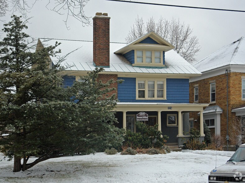 Primary Photo Of 1214 Union St, Schenectady Medical For Sale