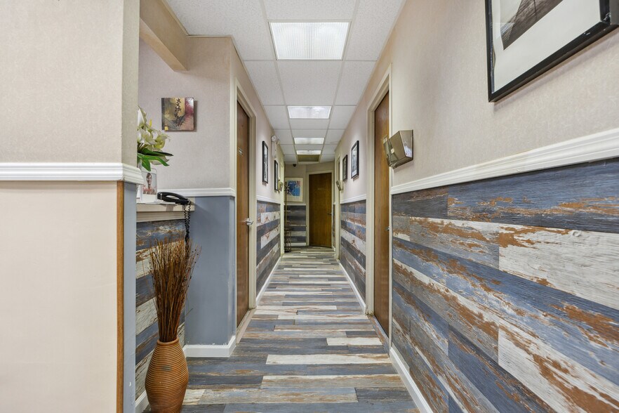 More Photos Of 207 Prospect Park SW, Brooklyn Apartments For Sale