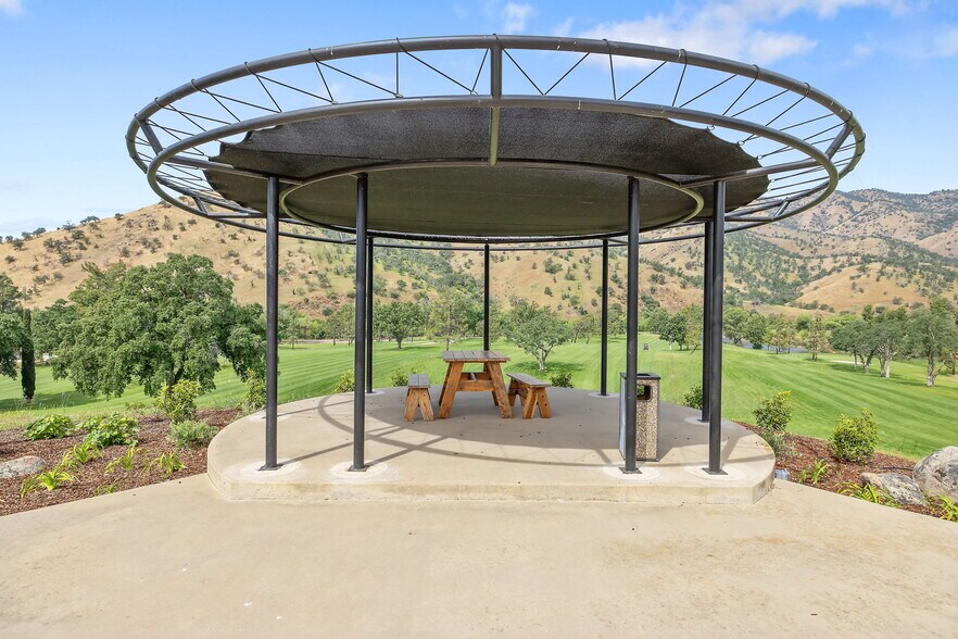 More Photos Of 41117 Sierra Dr, Three Rivers Golf Course Driving Range For Sale