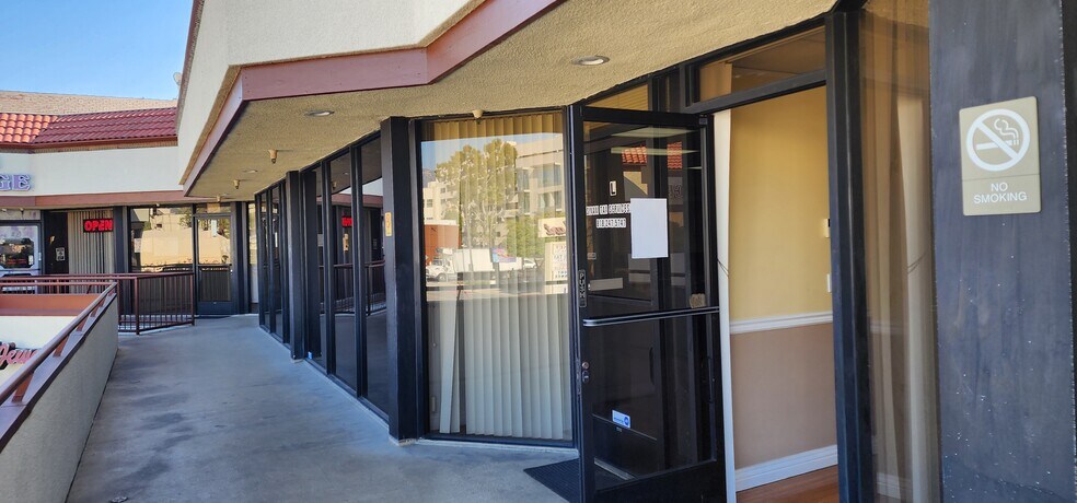 More Photos Of 400 S Glendale Ave, Glendale Unknown For Lease