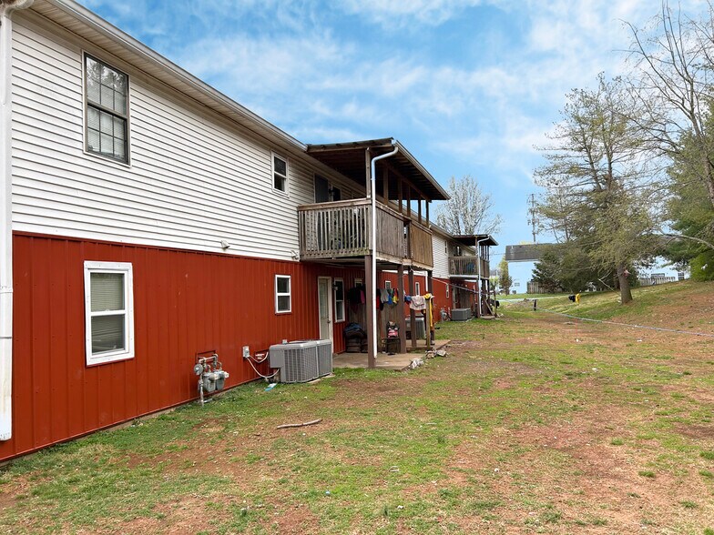 More Photos Of 1009 Bryant Way, Bowling Green Apartments For Sale