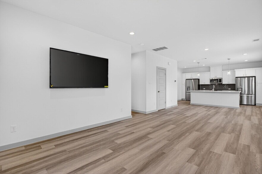 More Photos Of 3133 Cockrell Ave, Fort Worth Apartments For Sale